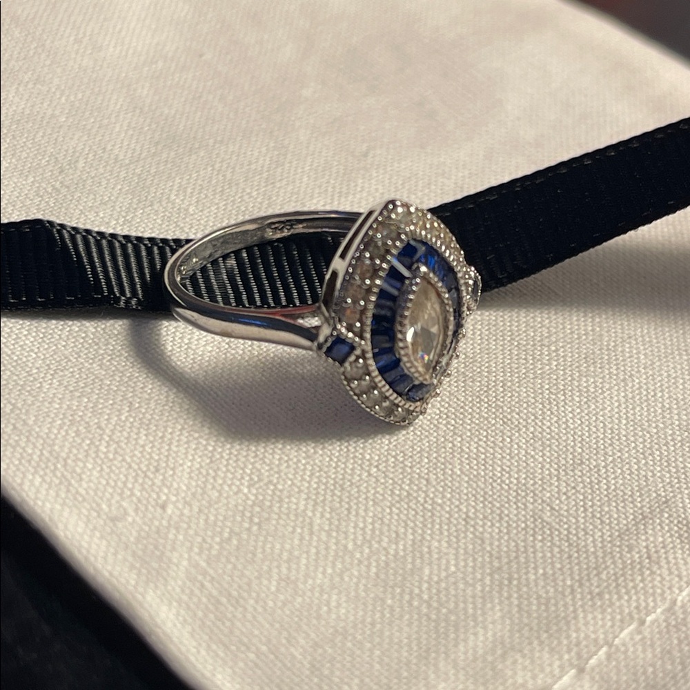 Beautiful ring silver 925 sterling size 8 teardrop blue/white cubic zirconia - Picture 14 of 14